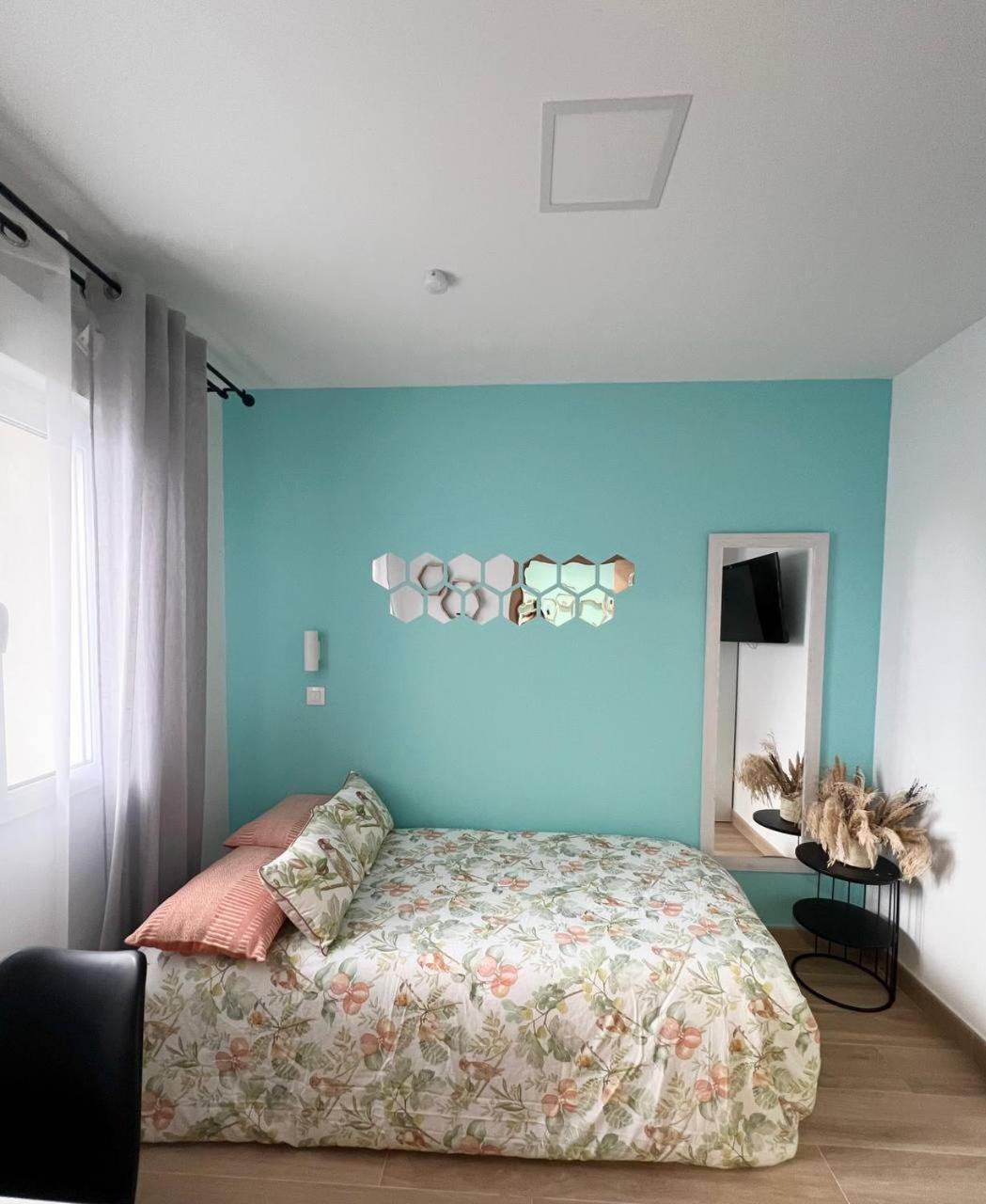 Pension Alicante Bergez エクステリア 写真